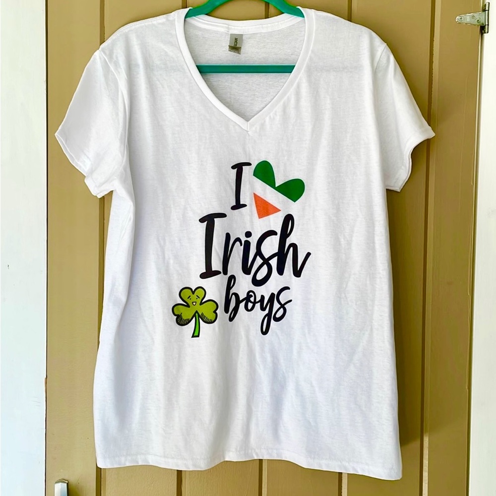 NEW. St. Paddy’s tee ☘️